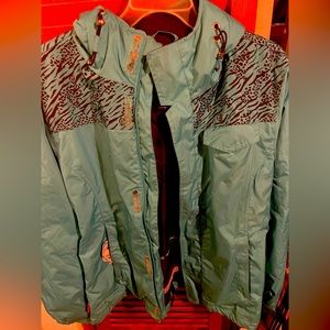 Betty Rides women’s ski / snowboarding jacket size Large